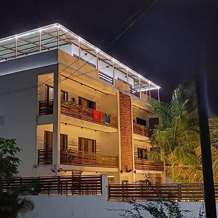 格兰贝伊Le Binome公寓式酒店 外观 照片